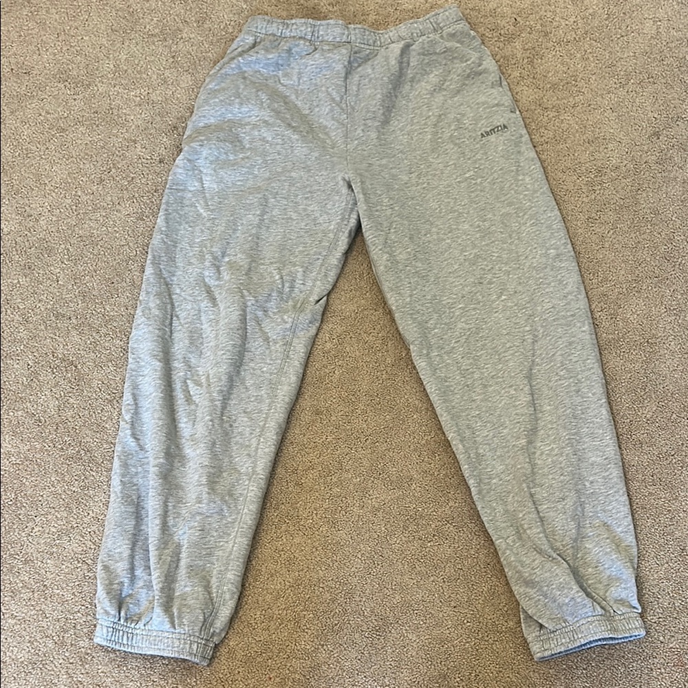 Aritzia Heather Gray Sweatfleece Pants